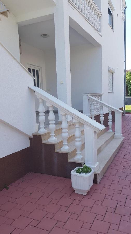 Apartments Somi Пореч Экстерьер фото