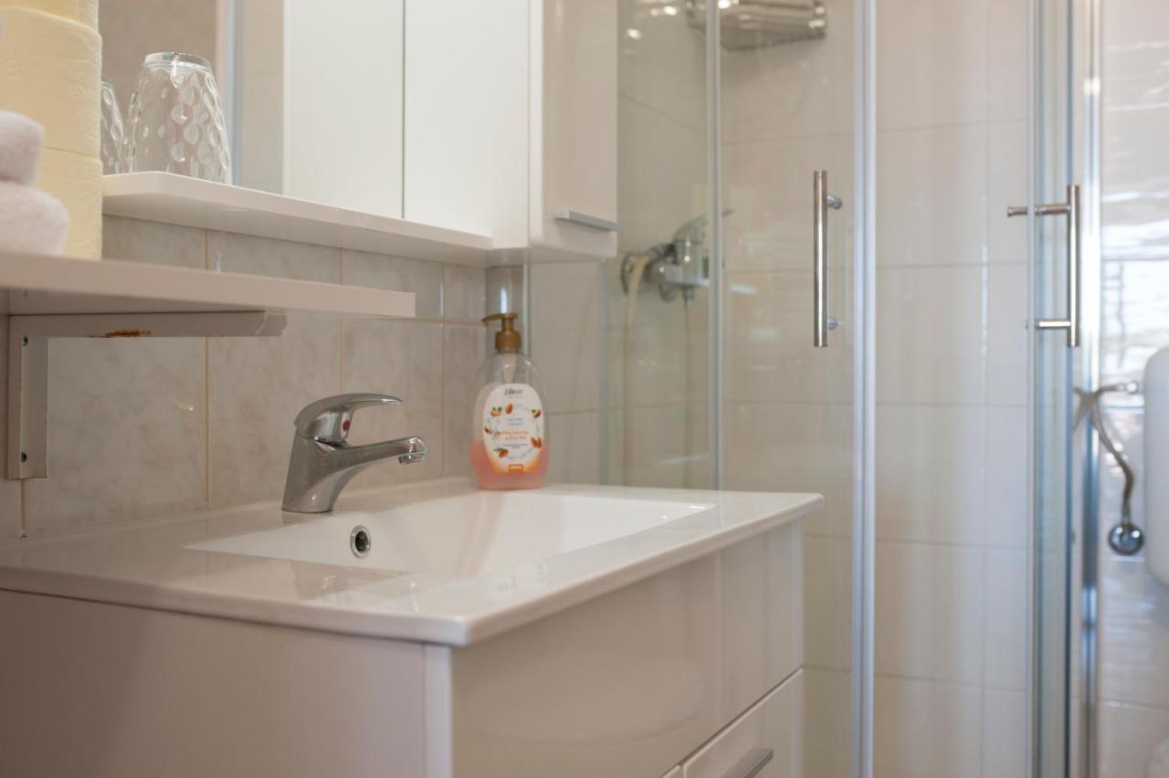 Apartments Somi Пореч Экстерьер фото