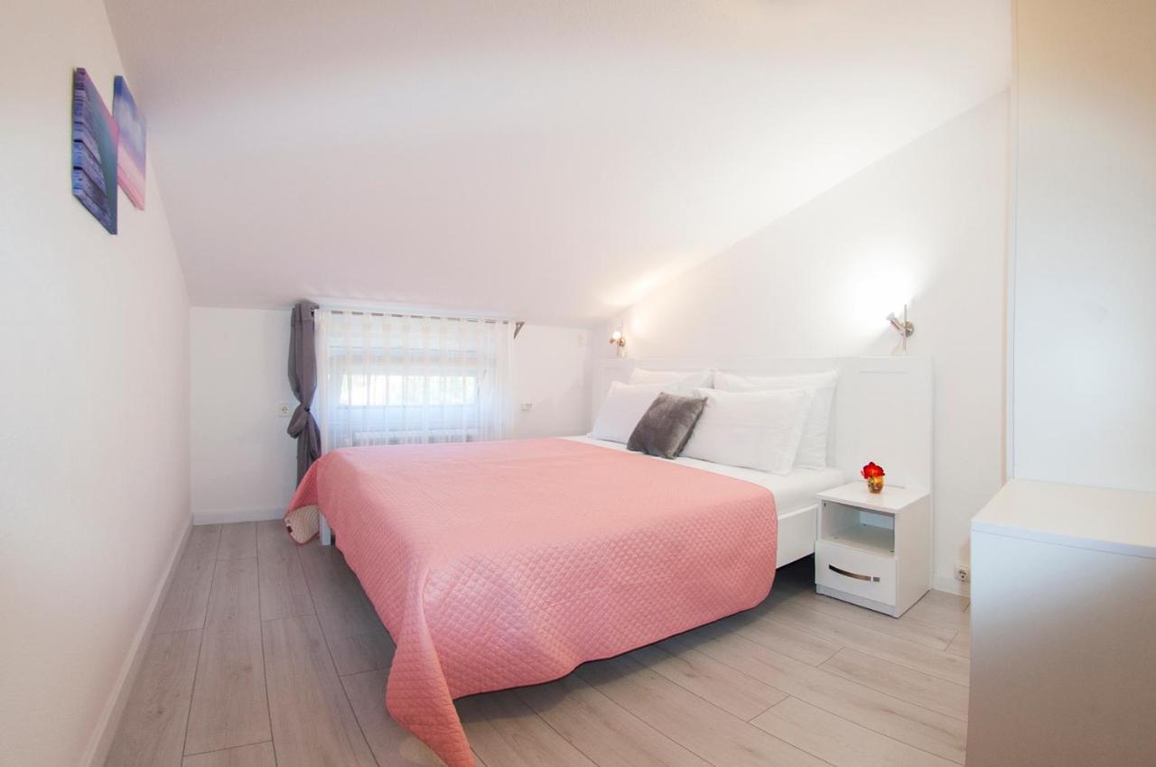 Apartments Somi Пореч Экстерьер фото