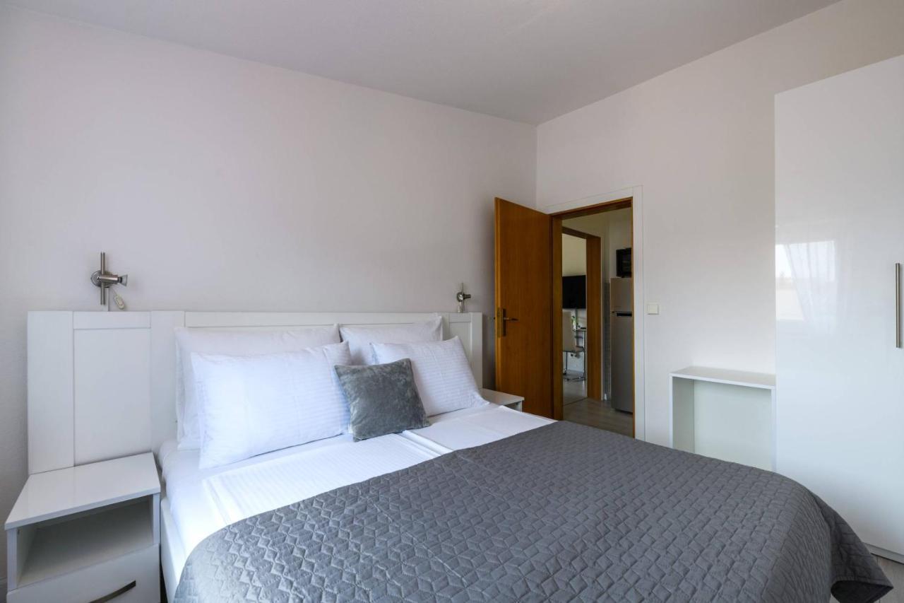 Apartments Somi Пореч Экстерьер фото