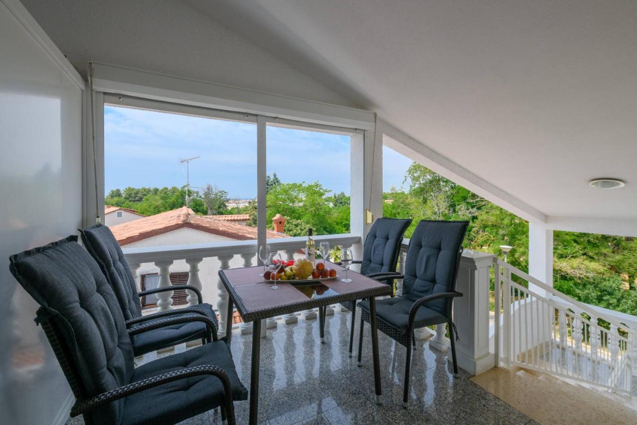 Apartments Somi Пореч Экстерьер фото