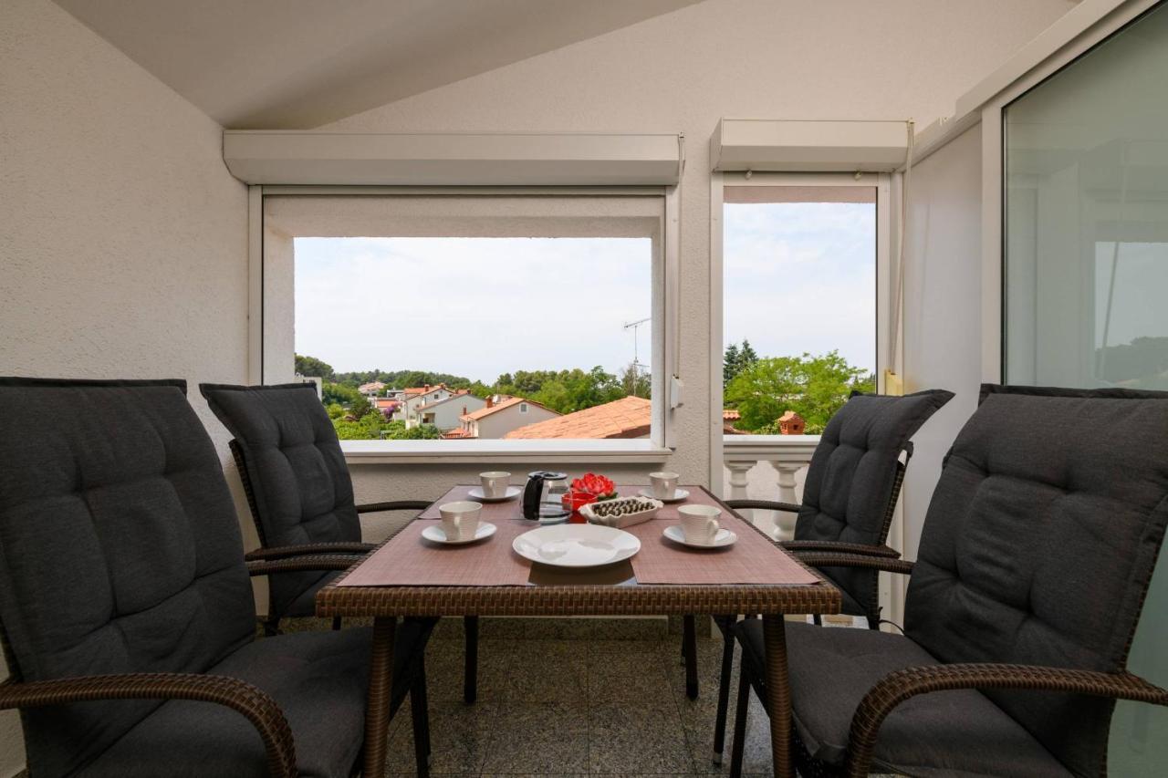 Apartments Somi Пореч Экстерьер фото