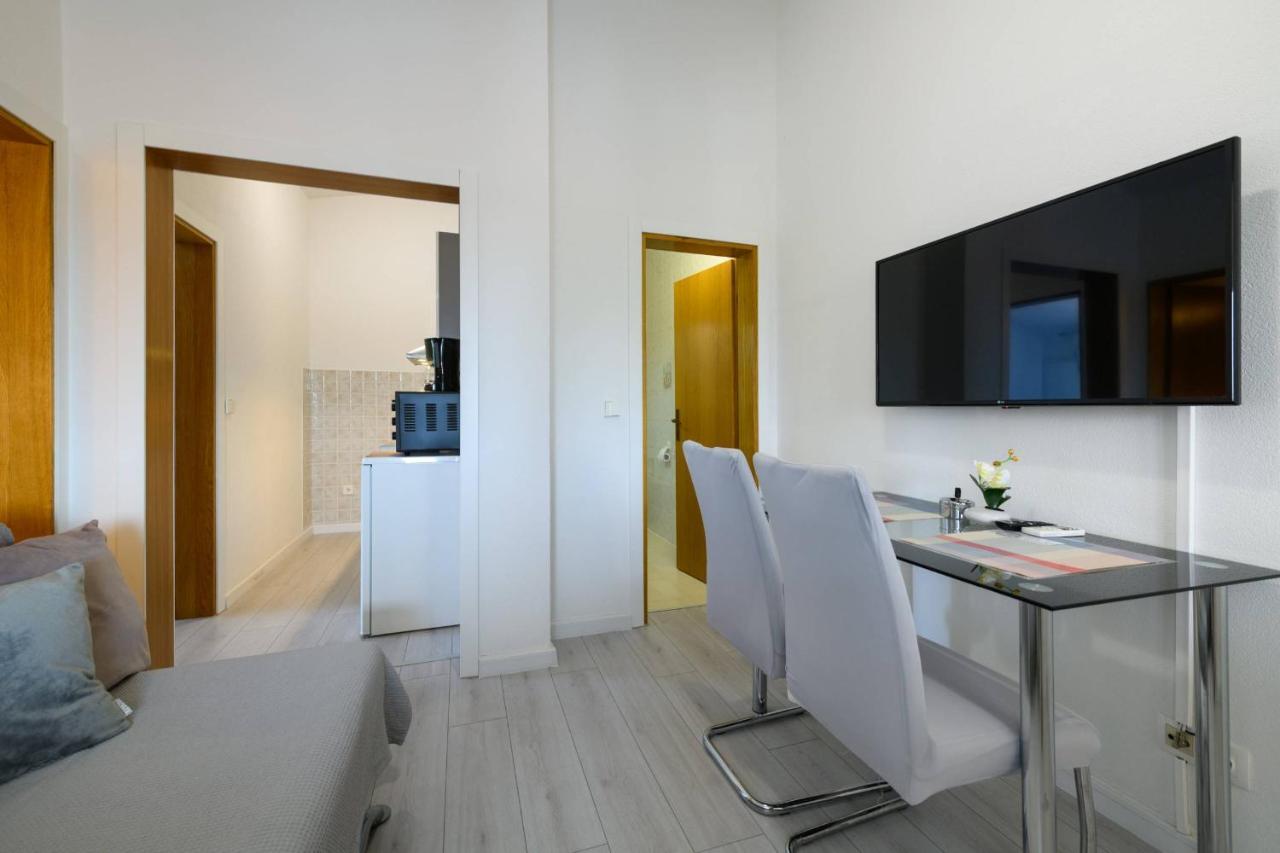 Apartments Somi Пореч Экстерьер фото